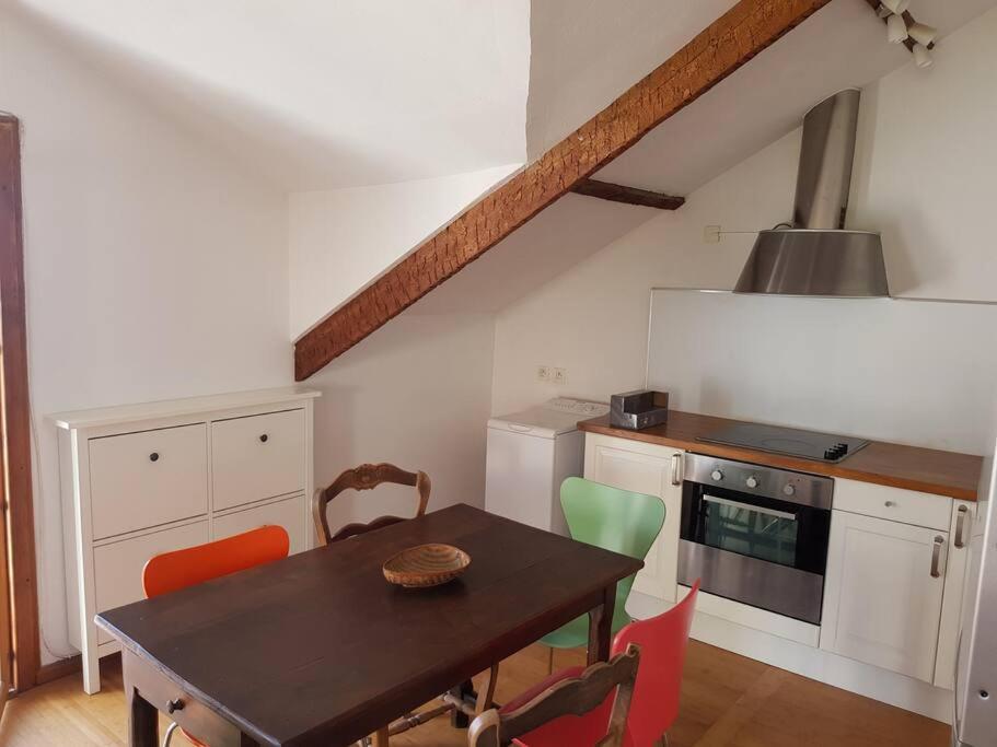 Appartement Pres Des Plages Du Mourillon Toulon Exterior photo