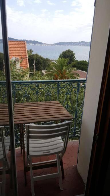 Appartement Pres Des Plages Du Mourillon Toulon Exterior photo