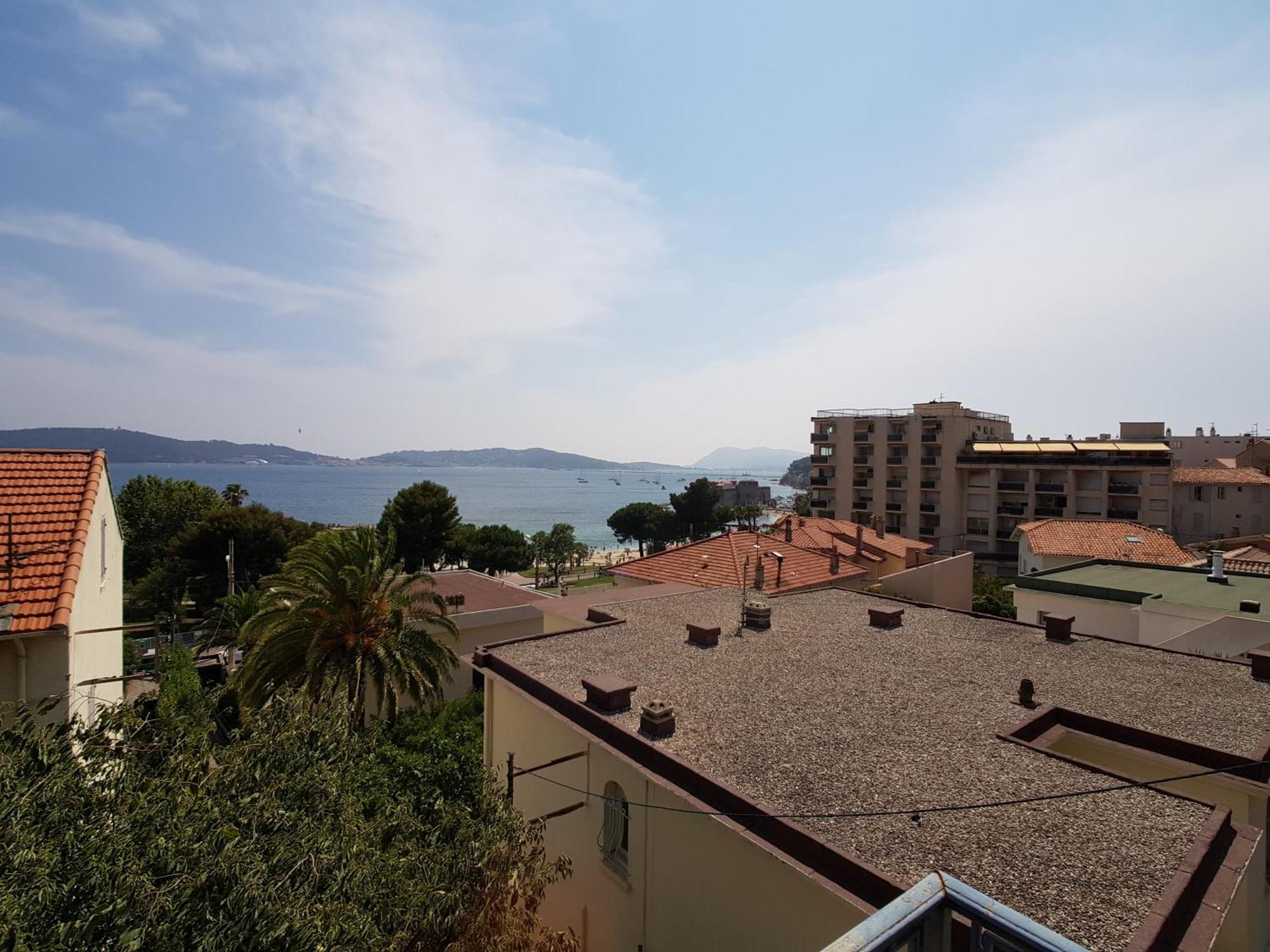 Appartement Pres Des Plages Du Mourillon Toulon Exterior photo